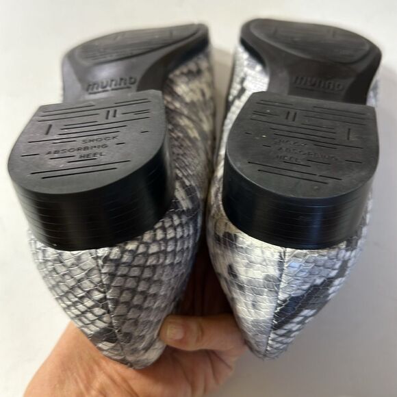 MUNRO Women's Harrison III Leather Reptile Print Loafers Gray/Black Size 10.5 - Picture 8 of 13